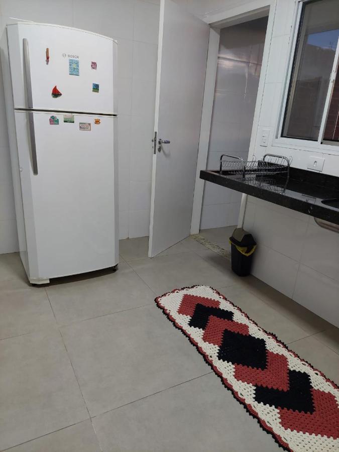 Otimo Apartamento Sobreloja Com Wifi E Estacionamento Incluso Maringa Luaran gambar